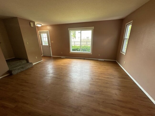 706 Crescent Dr in Champaign, IL - Building Photo - Building Photo