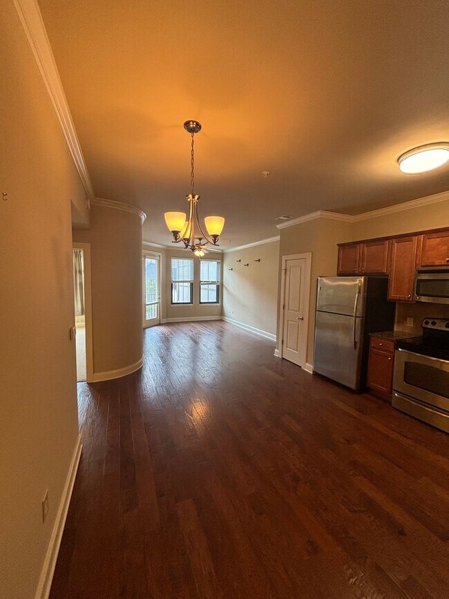445 W Blount Ave-Unit -Apt 320 in Knoxville, TN - Foto de edificio - Building Photo