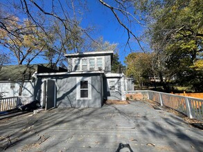 1833 E 76th Terrace in Kansas City, MO - Building Photo - Building Photo