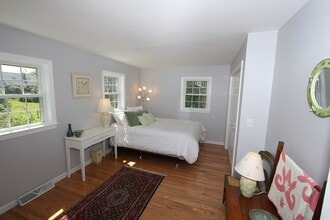 36 Wood Ave in Sandwich, MA - Building Photo - Building Photo