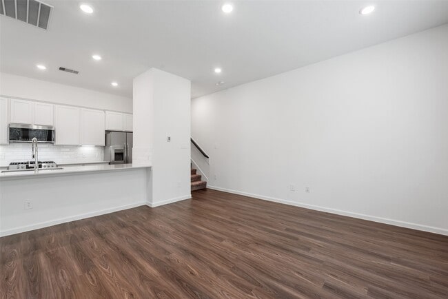property at 653 Royal Arch Dr