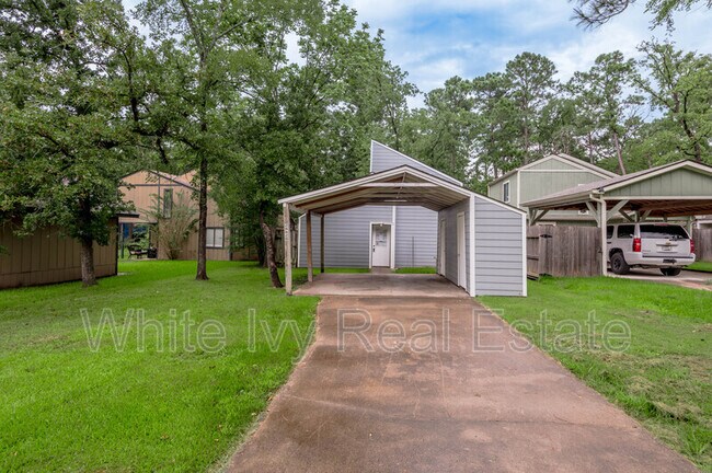 26620 Primrose Ct in Pointblank, TX - Building Photo - Building Photo