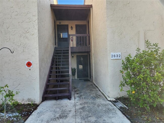 property at 2632 Hidden Lake Dr N