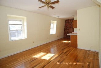 1213 Adams St, Unit #3 in Boston, MA - Building Photo - Building Photo