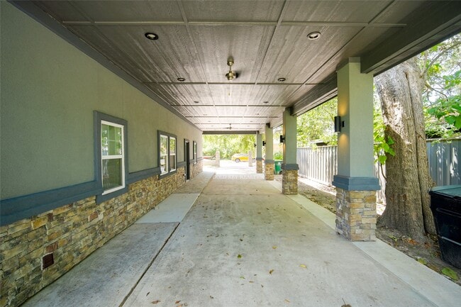 property at 218 Ishmeal St