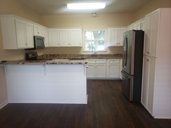 142 Eagle Bend Rd in Enterprise, AL - Building Photo - Building Photo