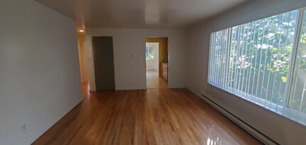 2805 S Alaska St in Seattle, WA - Building Photo - Building Photo