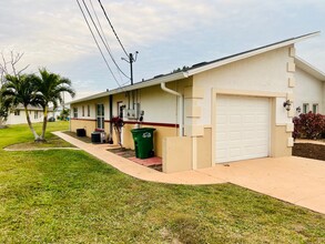 509 SE 5th Ave in Cape Coral, FL - Building Photo - Building Photo