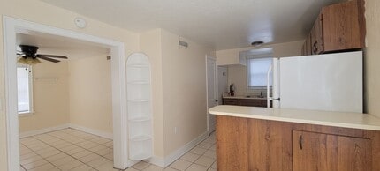 924 SW 5th Ave in Gainesville, FL - Building Photo - Building Photo