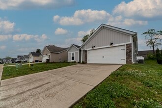 2822 Brewster Dr in Evansville, IN - Building Photo - Building Photo