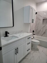 4618 Davenport St in Houston, TX - Building Photo - Building Photo