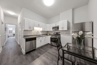 6401 S Eberhart Ave in Chicago, IL - Foto de edificio - Building Photo