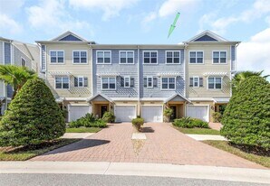 4022 Rocky Shores Dr in Tampa, FL - Building Photo