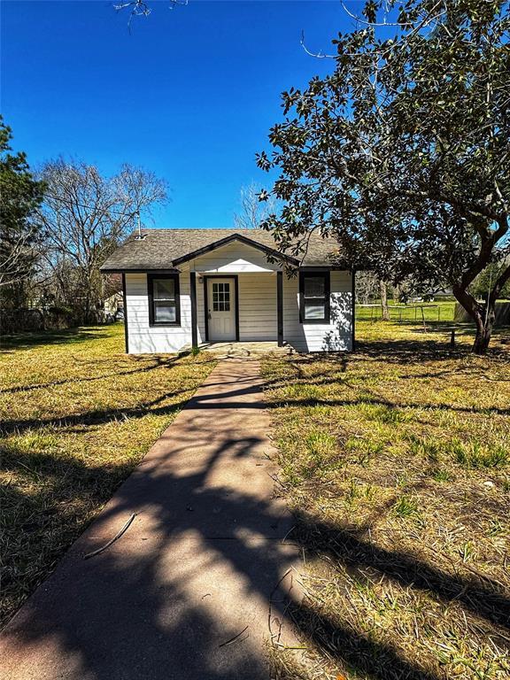 419 E Center St in Livingston, TX - Building Photo - Building Photo