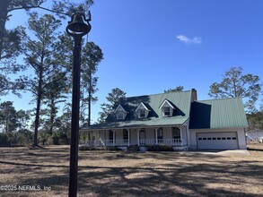 6994 James Britt Rd in Glen Saint Mary, FL - Building Photo - Building Photo