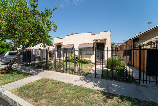 1171 E 64th St in Los Angeles, CA - Building Photo - Building Photo