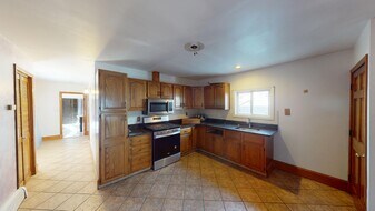 67 Gore St, Unit 2F in Cambridge, MA - Building Photo