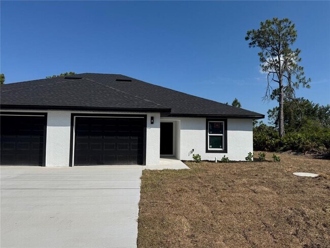 12595 Buffing Rd in Port Charlotte, FL - Building Photo - Building Photo