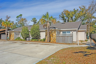 8370 Country Walk Dr in Pensacola, FL - Building Photo - Building Photo