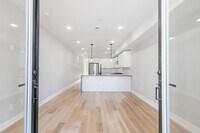 2709 W Jefferson St photo'