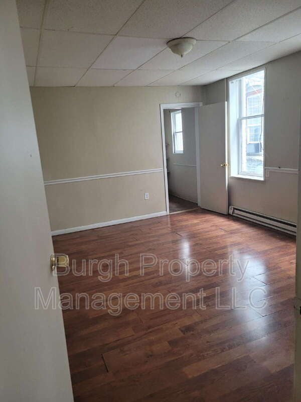 996 Jefferson Ave in Washington, PA - Building Photo - Building Photo