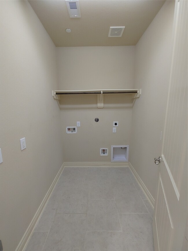 9014 Meacom Dr in Conroe, TX - Foto de edificio - Building Photo