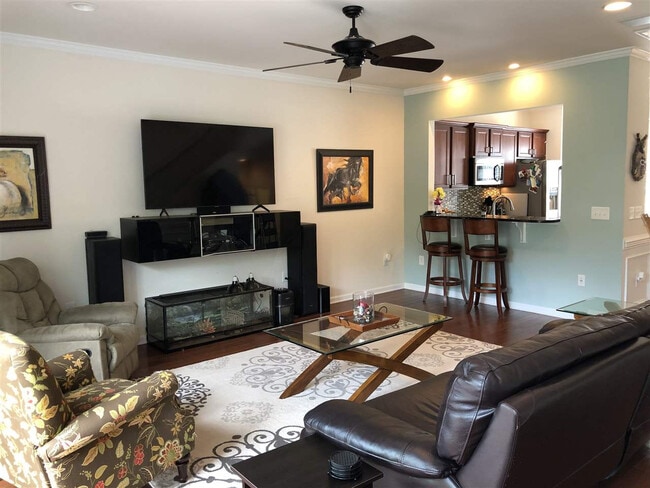 Room in Townhome on Macedonia Lake Dr in Cary, NC - Building Photo - Building Photo