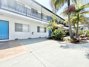 3401 Ocean Park Blvd in Santa Monica, CA - Building Photo - Building Photo