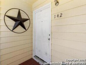 142 Jean St in San Antonio, TX - Building Photo - Building Photo