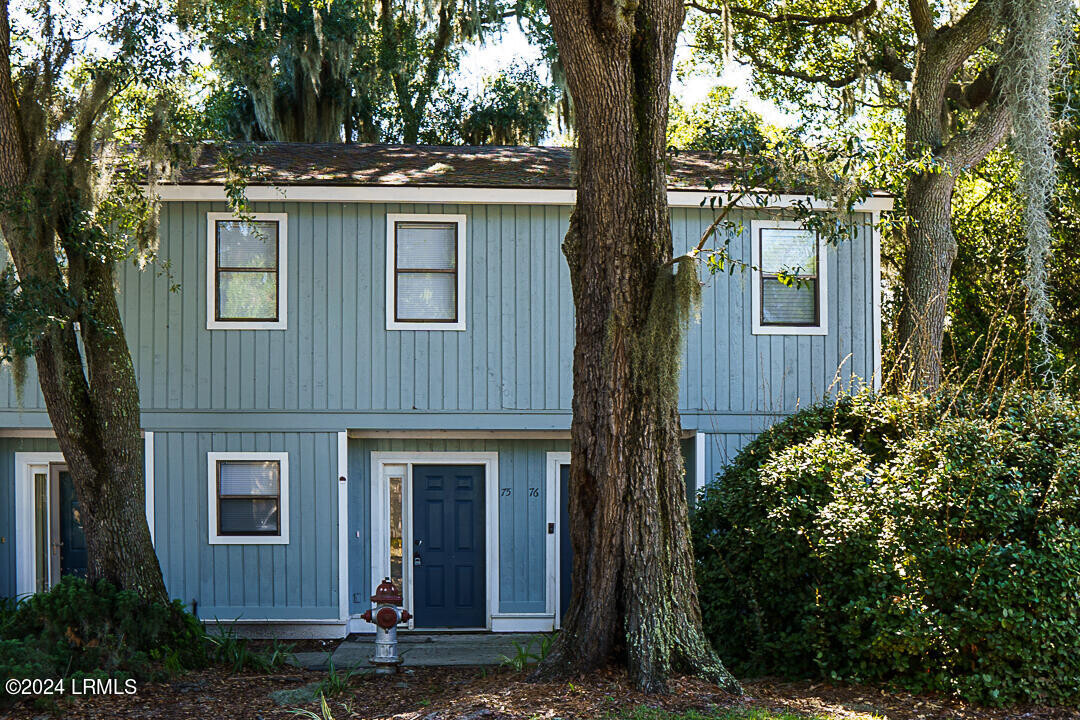 2304 Pine Ct S in Beaufort, SC - Building Photo