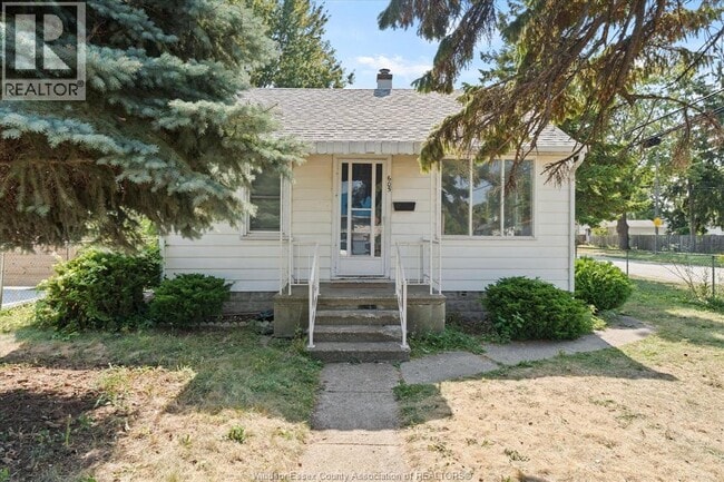 property at 605 Charlotte St