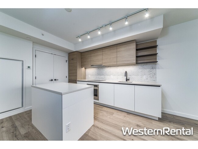 property at 10448-10448 University Dr