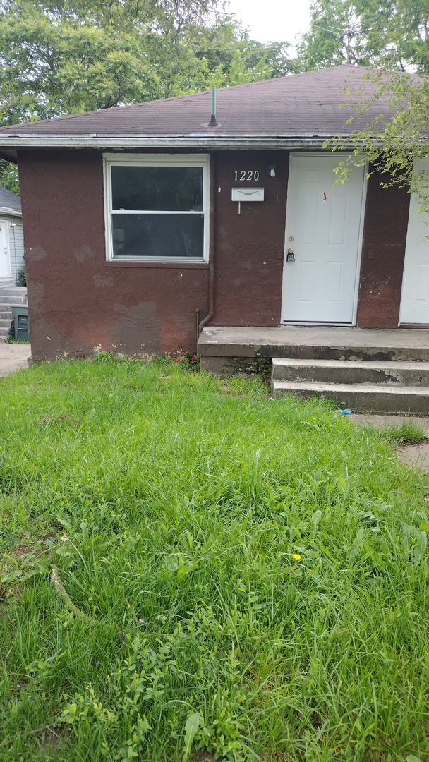 property at 1220 McArthur Ave