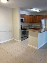 10765 Cleary Blvd, Unit 103 in Plantation, FL - Building Photo - Building Photo