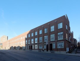 1388-1400 Bloor St W in Toronto, ON - Building Photo