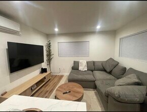 6319 Camellia Ave in North Hollywood, CA - Building Photo - Building Photo