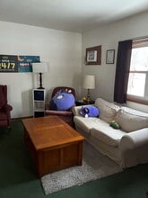 721 Broadway St in Eau Claire, WI - Building Photo - Building Photo