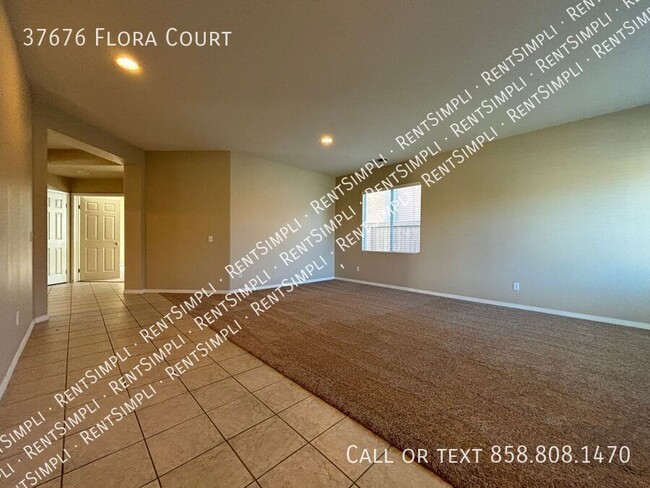 37676 Flora Ct in Murrieta, CA - Building Photo - Building Photo