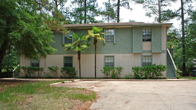 2015 Bradford Ct in Tallahassee, FL - Building Photo - Building Photo