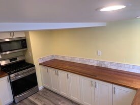 2541 Bittersweet Ln in St. Paul, MN - Building Photo