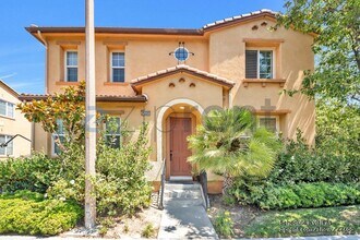 25333 Los Arqueros Dr in Stevenson Ranch, CA - Building Photo - Building Photo
