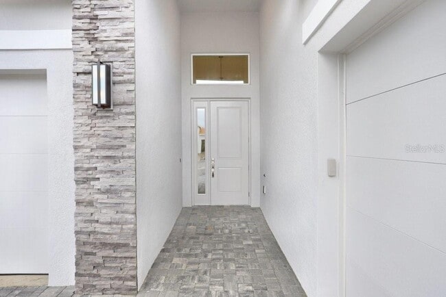 32479 Neroli St in Wesley Chapel, FL - Building Photo - Building Photo