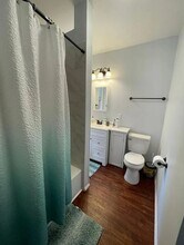 2348 Highland Ave in Cincinnati, OH - Foto de edificio - Building Photo
