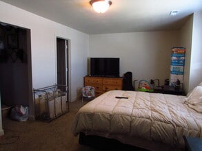 207 N 680 E in Vineyard, UT - Building Photo - Building Photo