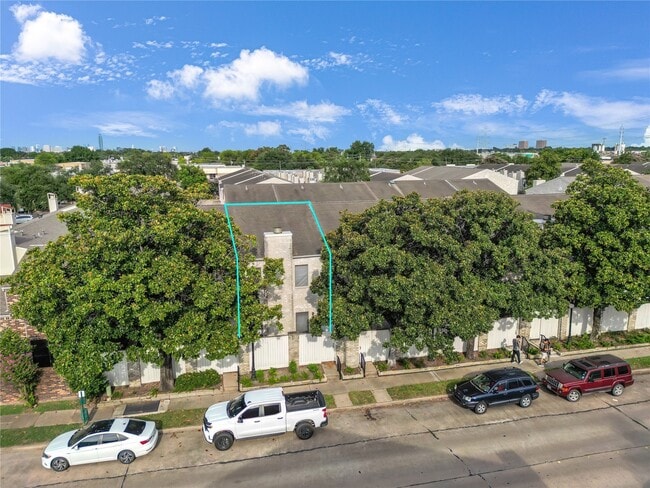 property at 4001 Tanglewilde St