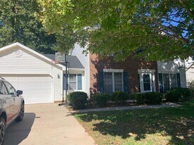 4002 Auburn Hills Dr in Greensboro, NC - Building Photo