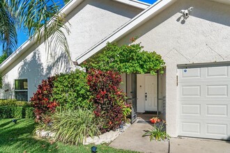 22525 Swordfish Dr in Boca Raton, FL - Building Photo - Building Photo