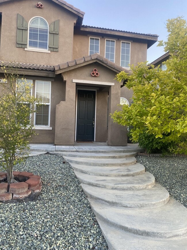 4350 Club Vista Dr in Palmdale, CA - Building Photo - Building Photo