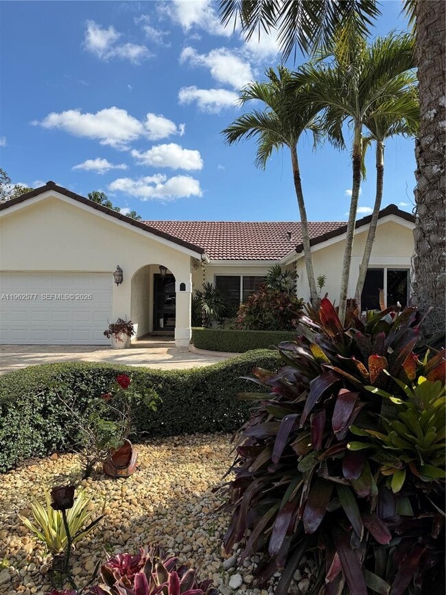 15326 SW 54th Terrace in Miami, FL - Building Photo - Building Photo