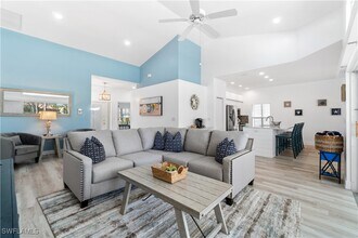 7112 Falcons Glen Blvd in Naples, FL - Building Photo - Building Photo